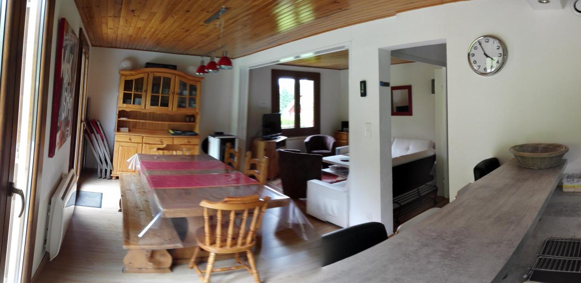 LE BOIS JOLI Chalet 4 étoiles CLEDICIHOME Cadre paisible en lisière de forêt Gérardmer Chambre photo
